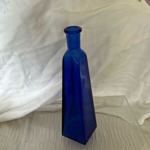 VINTAGE COBALT BLUE VASE